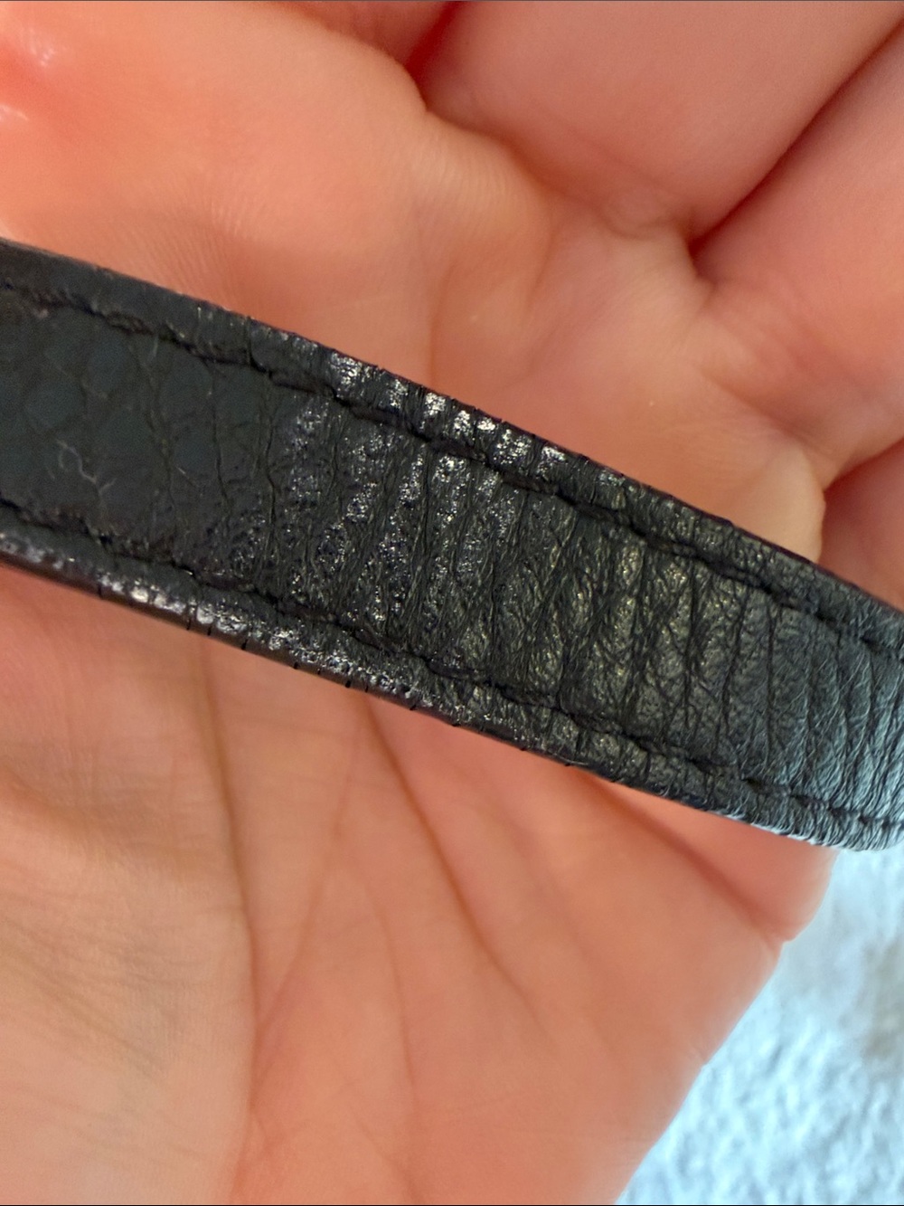 OAD New York Black Pebbled Round Crossbody Bag - Picture 11 of 14